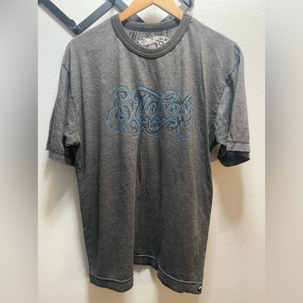 Billabong y2k style tee
